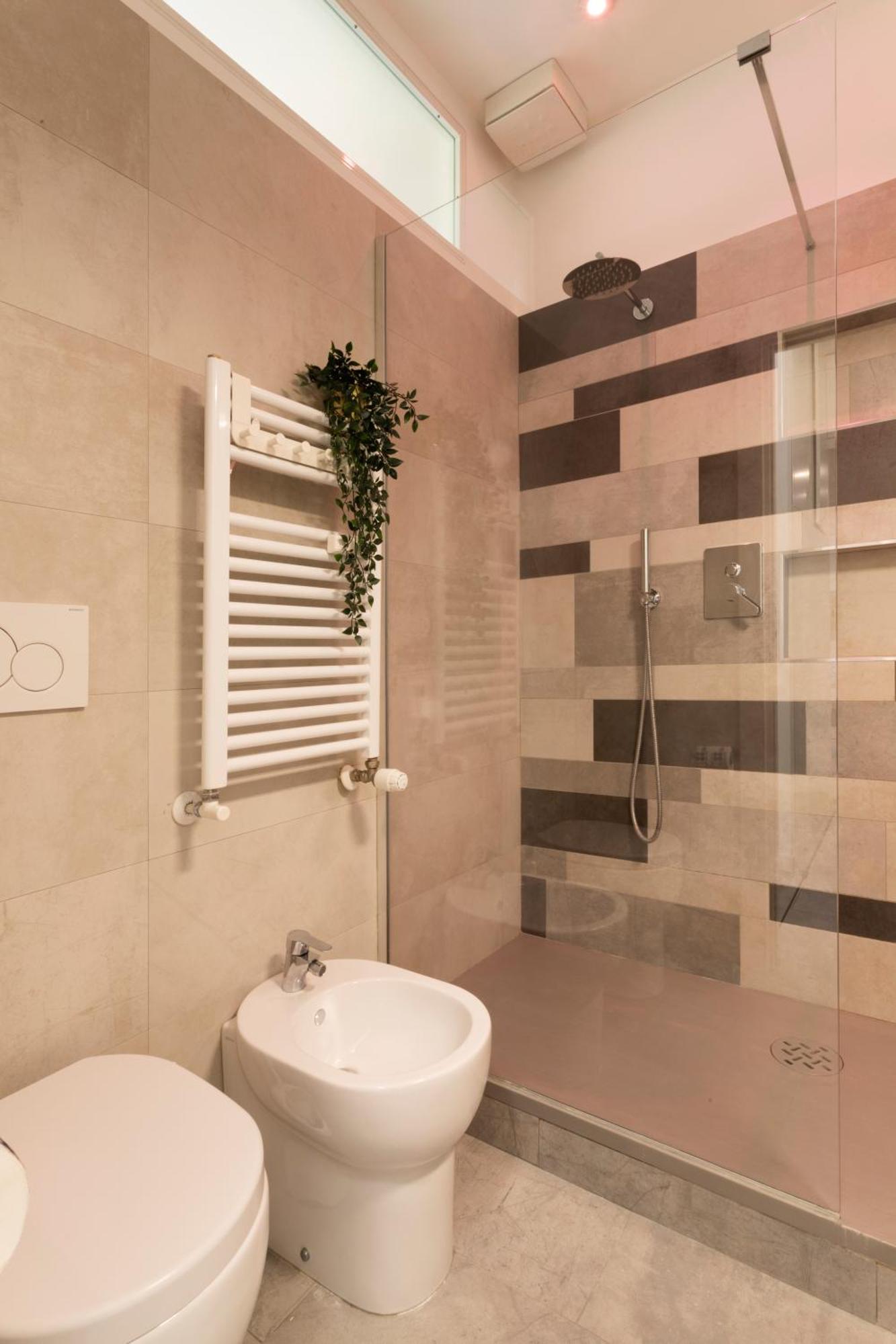 Grazia Modern And Cozy Close To Tiburtina Station Rom